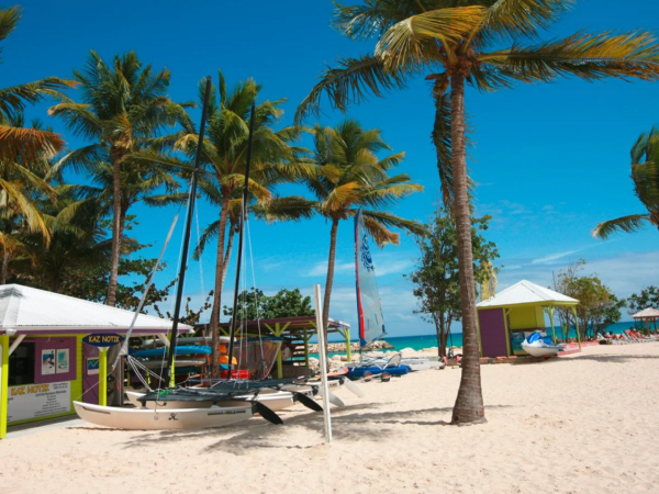 MAHOGANY HOTEL RESIDENCE &SPA
