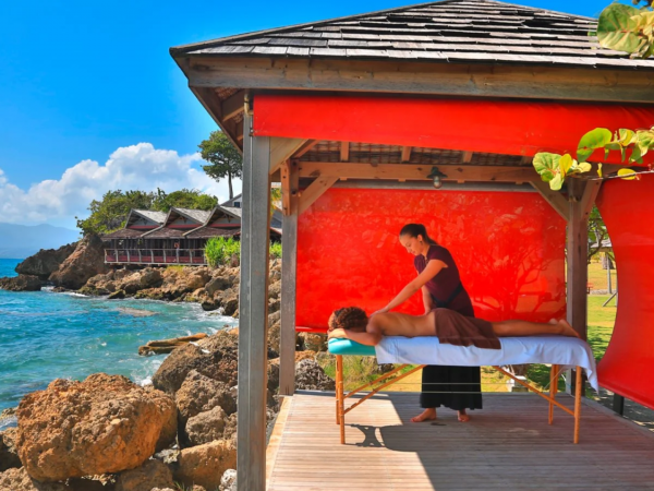 MAHOGANY HOTEL RESIDENCE &SPA