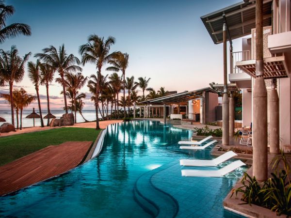 PARADIS BEACHCOMBER GOLF RESORT & SPA