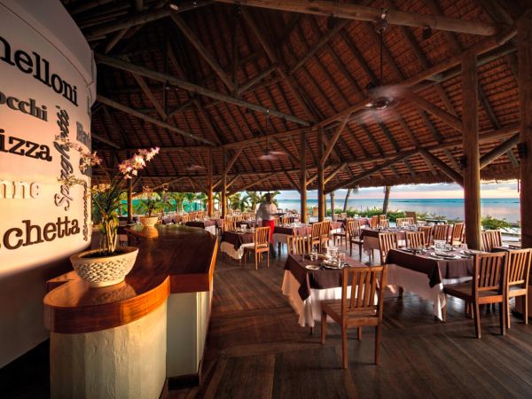PARADIS BEACHCOMBER GOLF RESORT & SPA