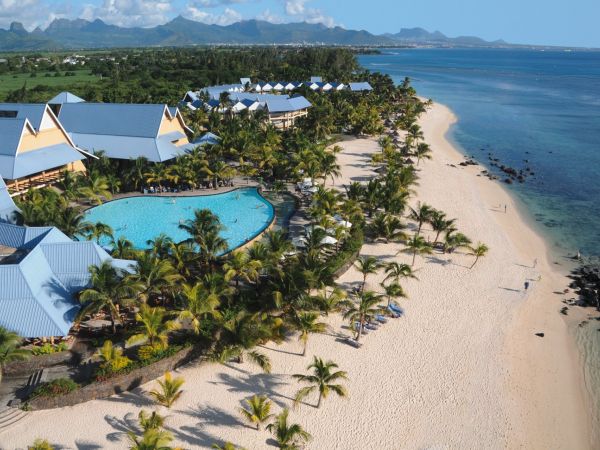PARADIS BEACHCOMBER GOLF RESORT & SPA