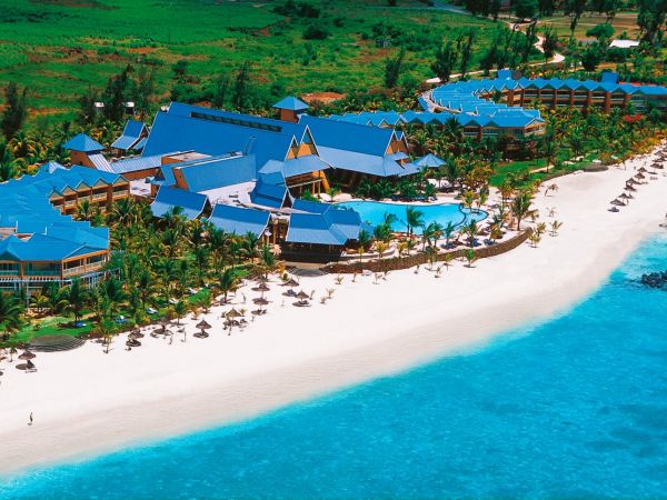 PARADIS BEACHCOMBER GOLF RESORT & SPA