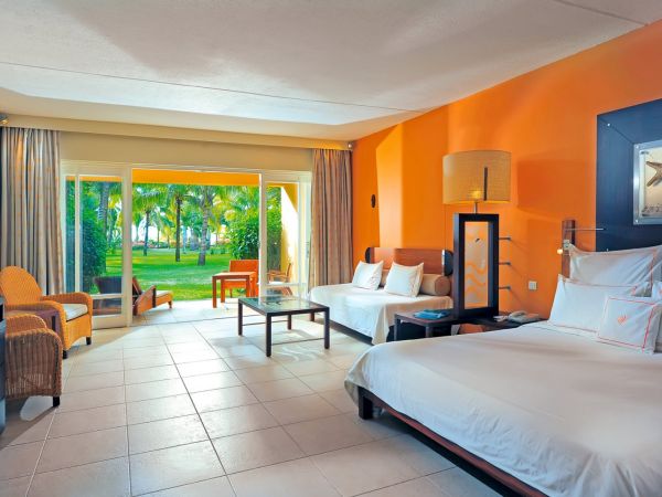 PARADIS BEACHCOMBER GOLF RESORT & SPA