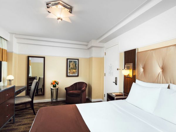 CAPODANNO AL THE NEW YORKER HOTEL